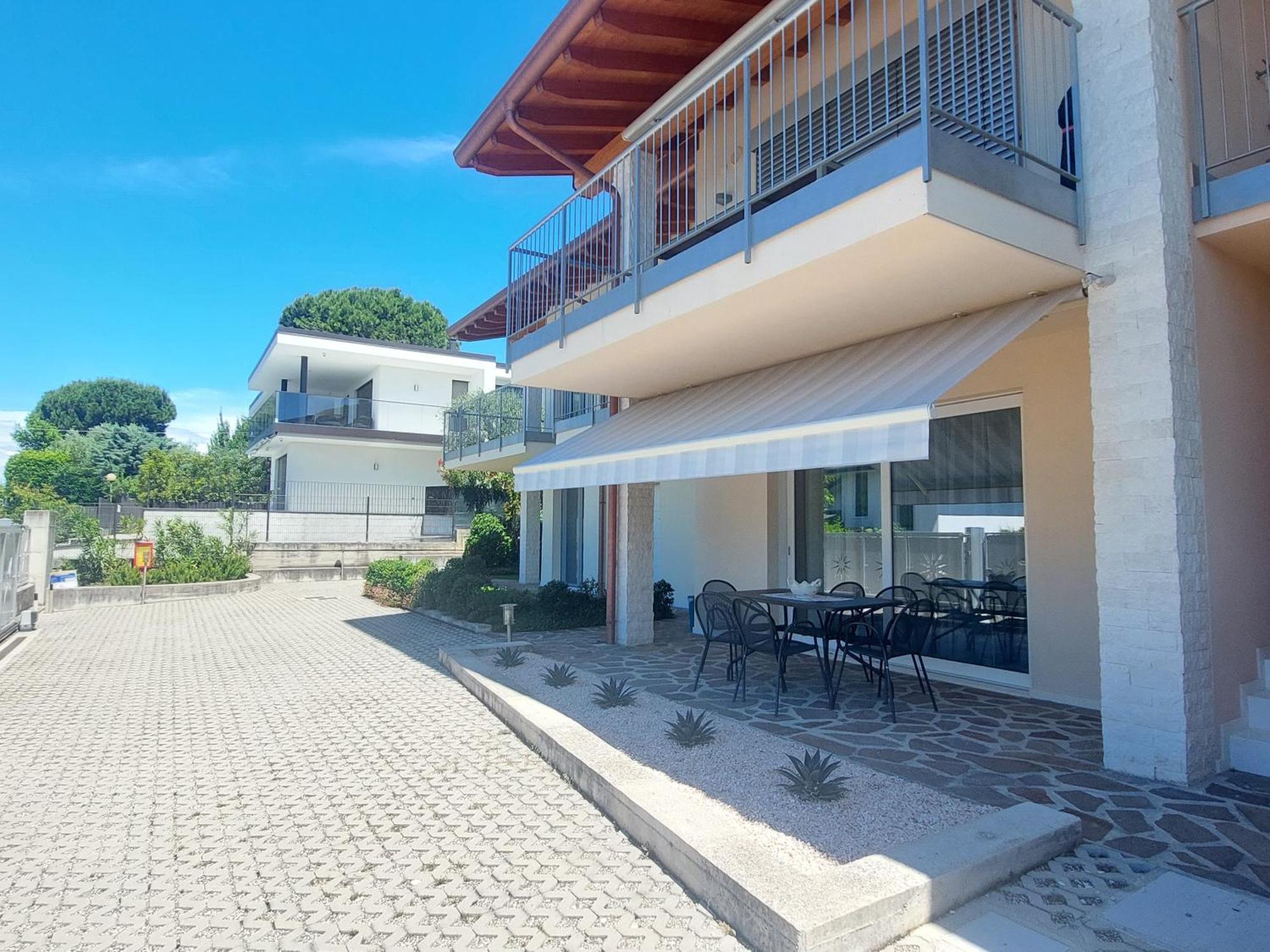 Apartment Brezza Di Lago - Regarda Travel ลาซีเซ ภายนอก รูปภาพ